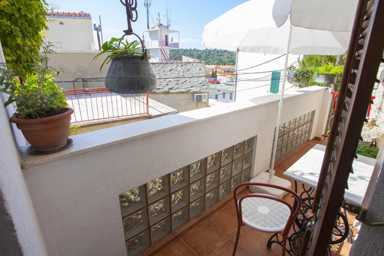 Apartments And Rooms With Wifi Makarska - 11063 Экстерьер фото
