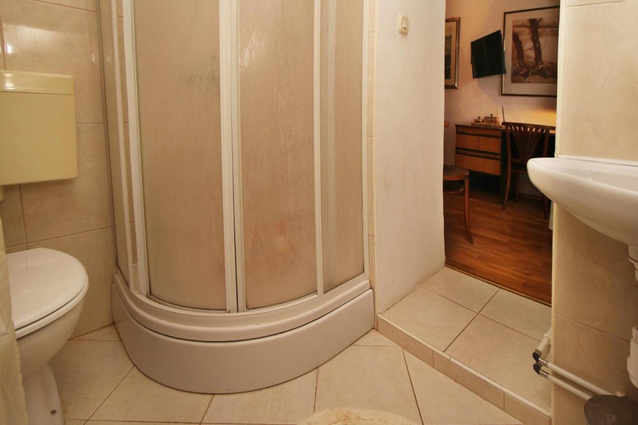 Apartments And Rooms With Wifi Makarska - 11063 Экстерьер фото